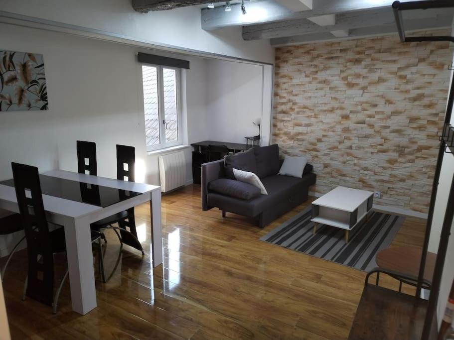 Charmant Appartement Cosy Selestat Bagian luar foto